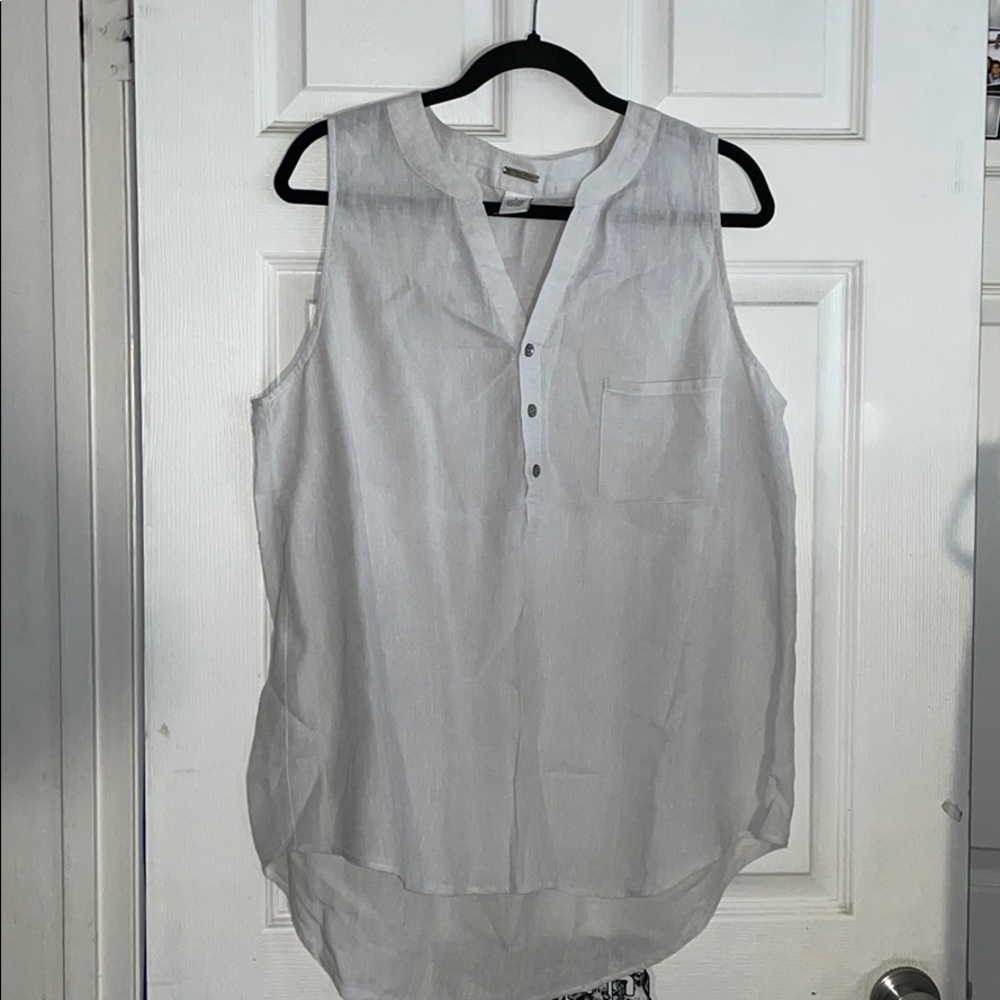 Magaschoni White sleeveless top like new condition